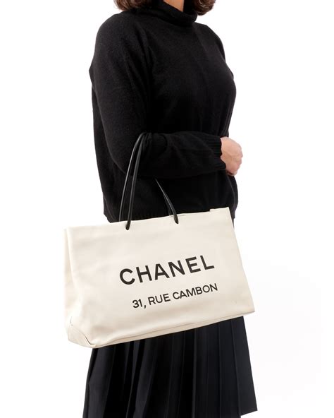 chanel white leather bag 12758008|Small white leather '31 Rue Cambon' tote bag .